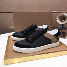 Burberry Low Shoes